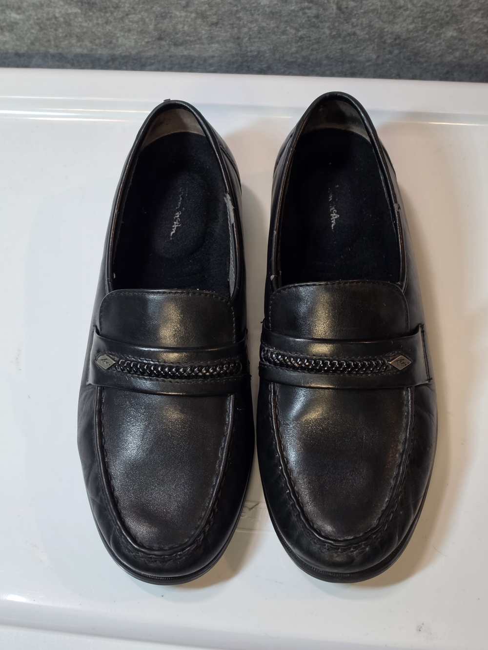Black Leather Vintage Loafers Size 7.5 EEE